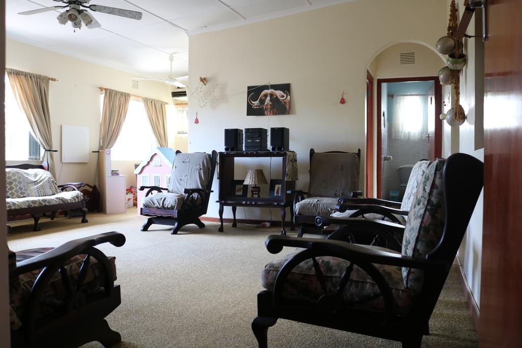 Grysbok Self Catering Accommodation Oudtshoorn Ngoại thất bức ảnh