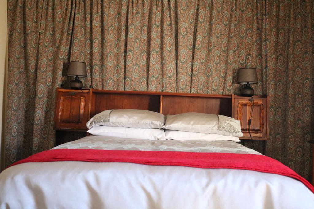 Grysbok Self Catering Accommodation Oudtshoorn Ngoại thất bức ảnh